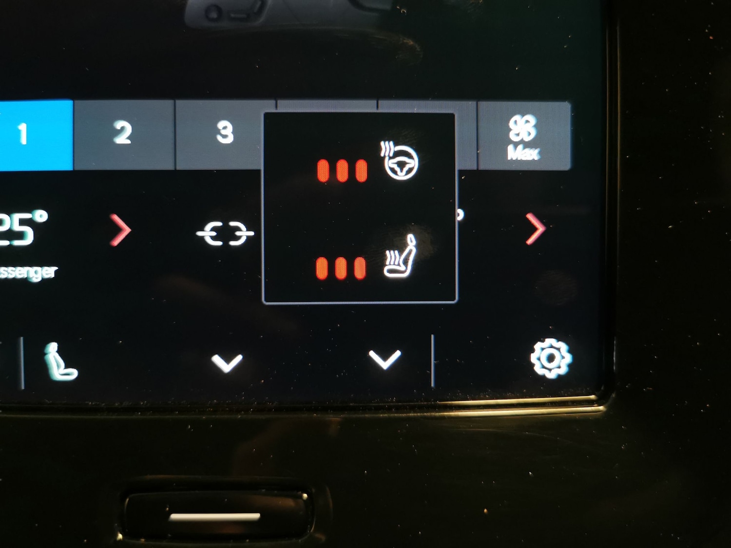 Used Volvo XC40 2023 for sale - 77389362: Photo 18