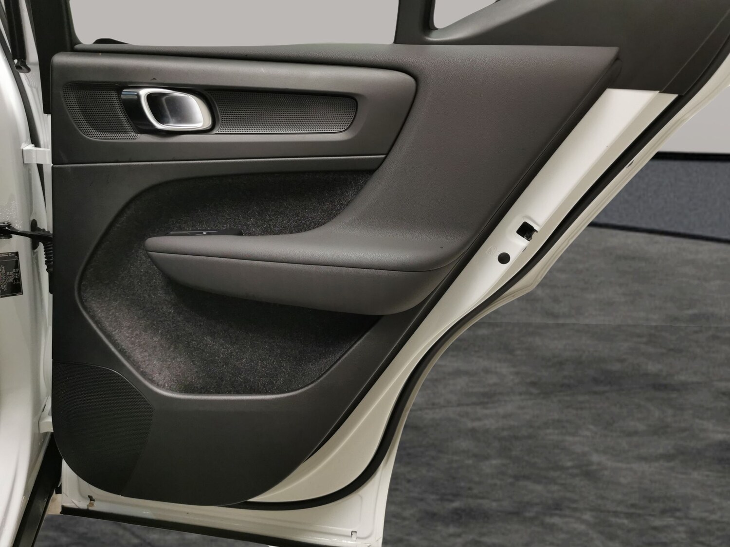 Used Volvo XC40 2023 for sale - 77389362: Photo 27