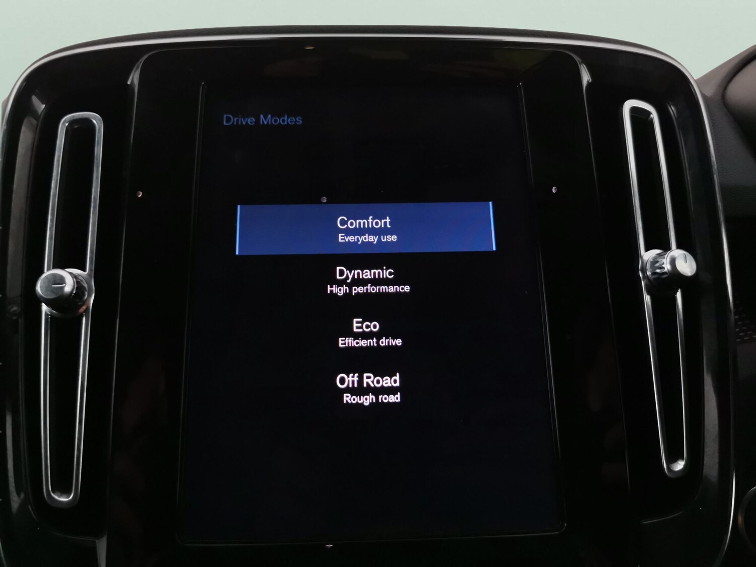 Used Volvo XC40 2019 for sale - 78197860: Photo 19