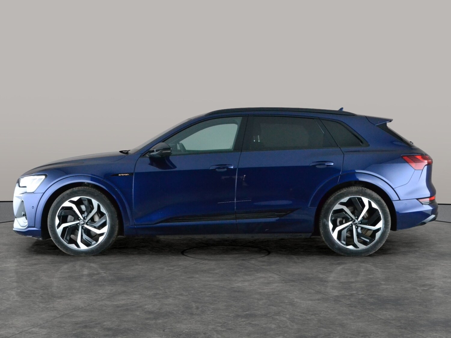 Used Audi e-tron 2021 for sale - 77942647: Photo 16