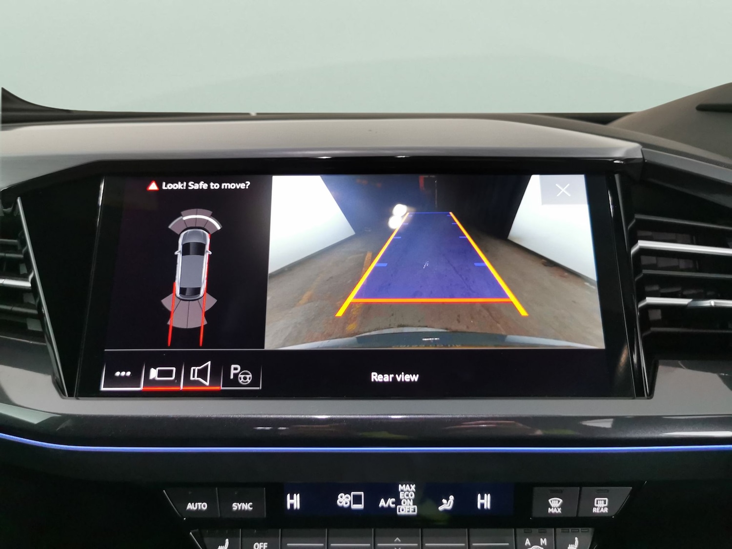 Used Audi Q4 e-tron 2022 for sale - 76762898: Photo 6