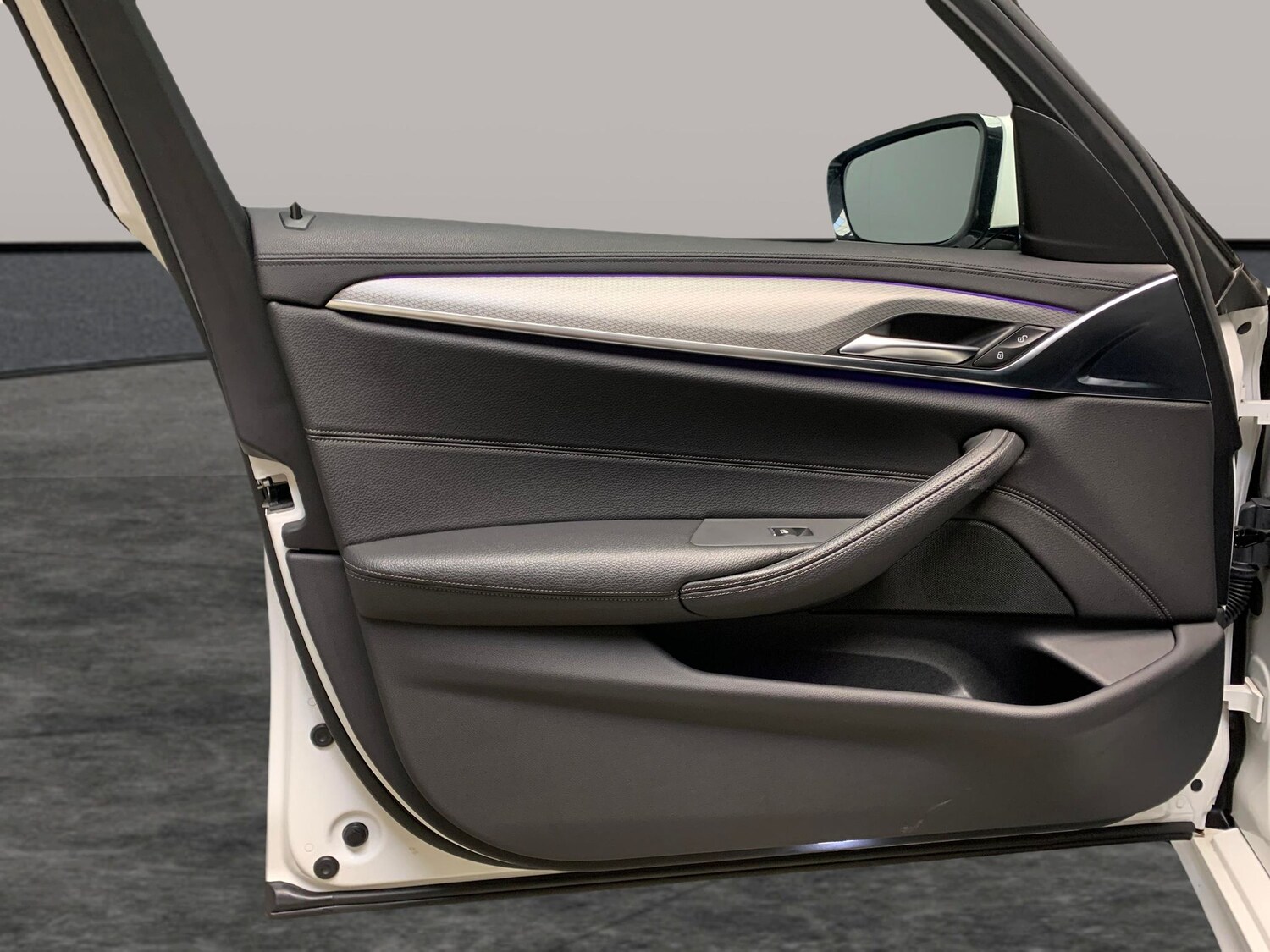 Used BMW 5 Series 2018 for sale - 77707826: Photo 27