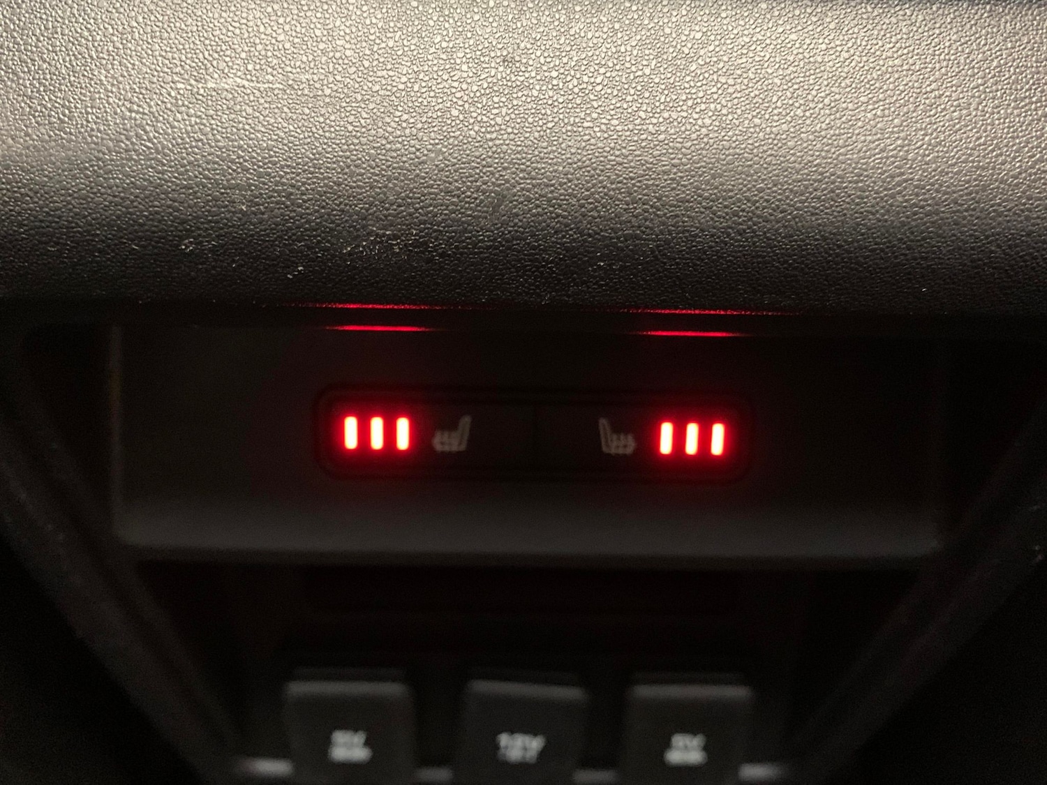 Used Land Rover Discovery Sport 2018 for sale - 76518317: Photo 16