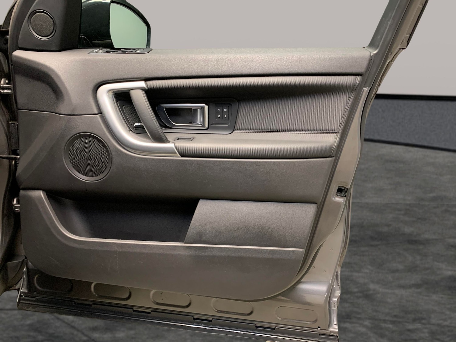 Used Land Rover Discovery Sport 2018 for sale - 76518317: Photo 32