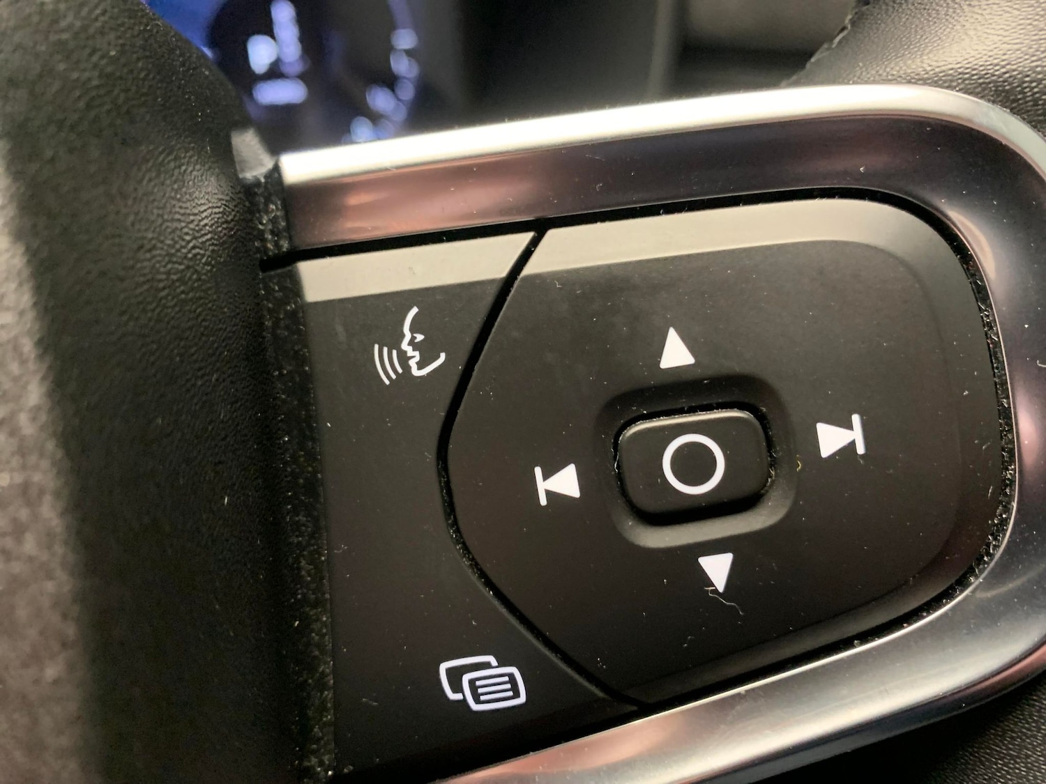 Used Volvo XC40 2022 for sale - 77186715: Photo 21