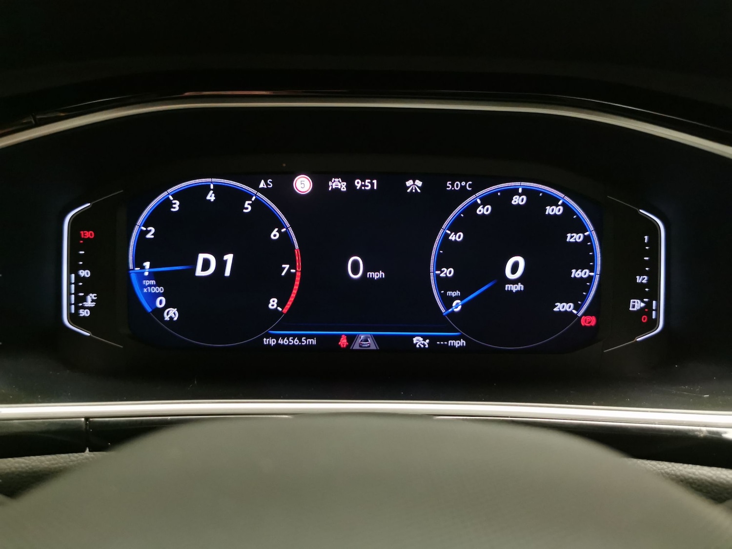 Used Volkswagen T-Roc 2023 for sale - 77262132: Photo 18