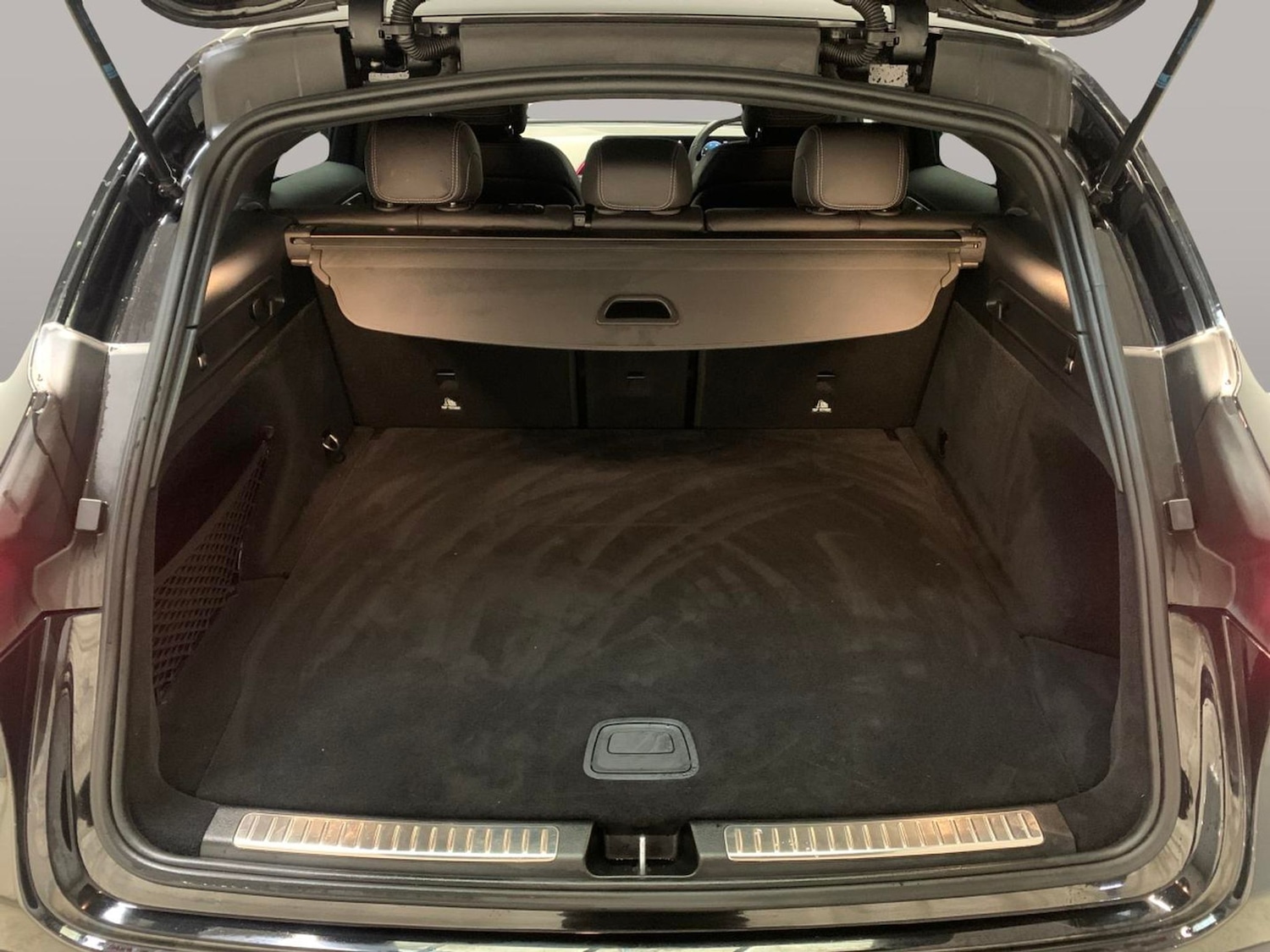 Used Mercedes-Benz EQC 2023 for sale - 77447932: Photo 32