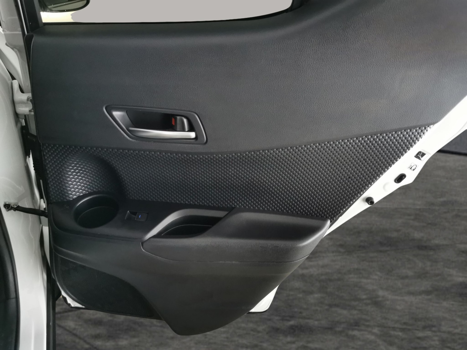 Used Toyota C-HR 2020 for sale - 78025436: Photo 29