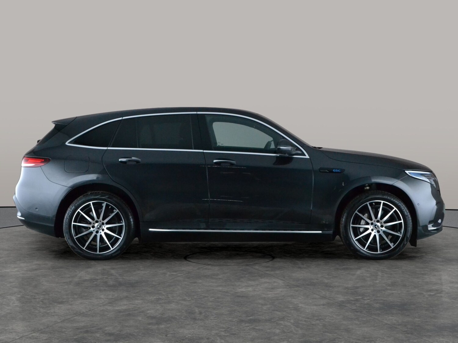 Used Mercedes-Benz EQC 2023 for sale - 77995432: Photo 11