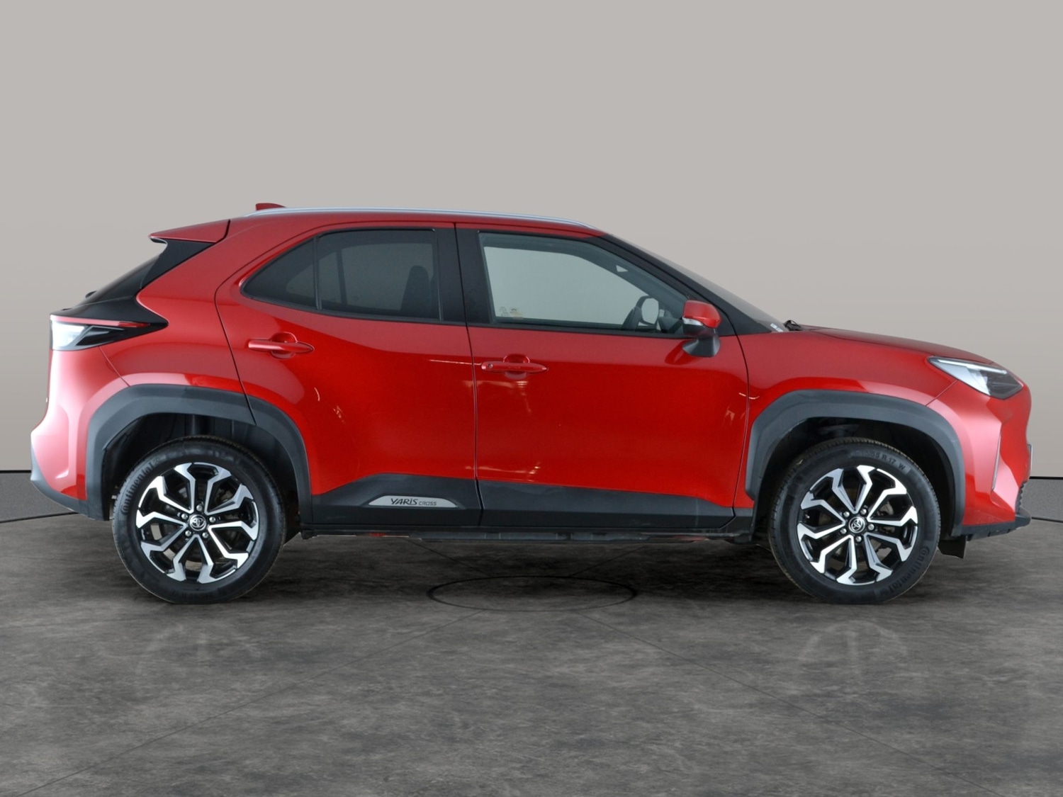 Used Toyota Yaris Cross 2022 for sale - 77428501: Photo 8