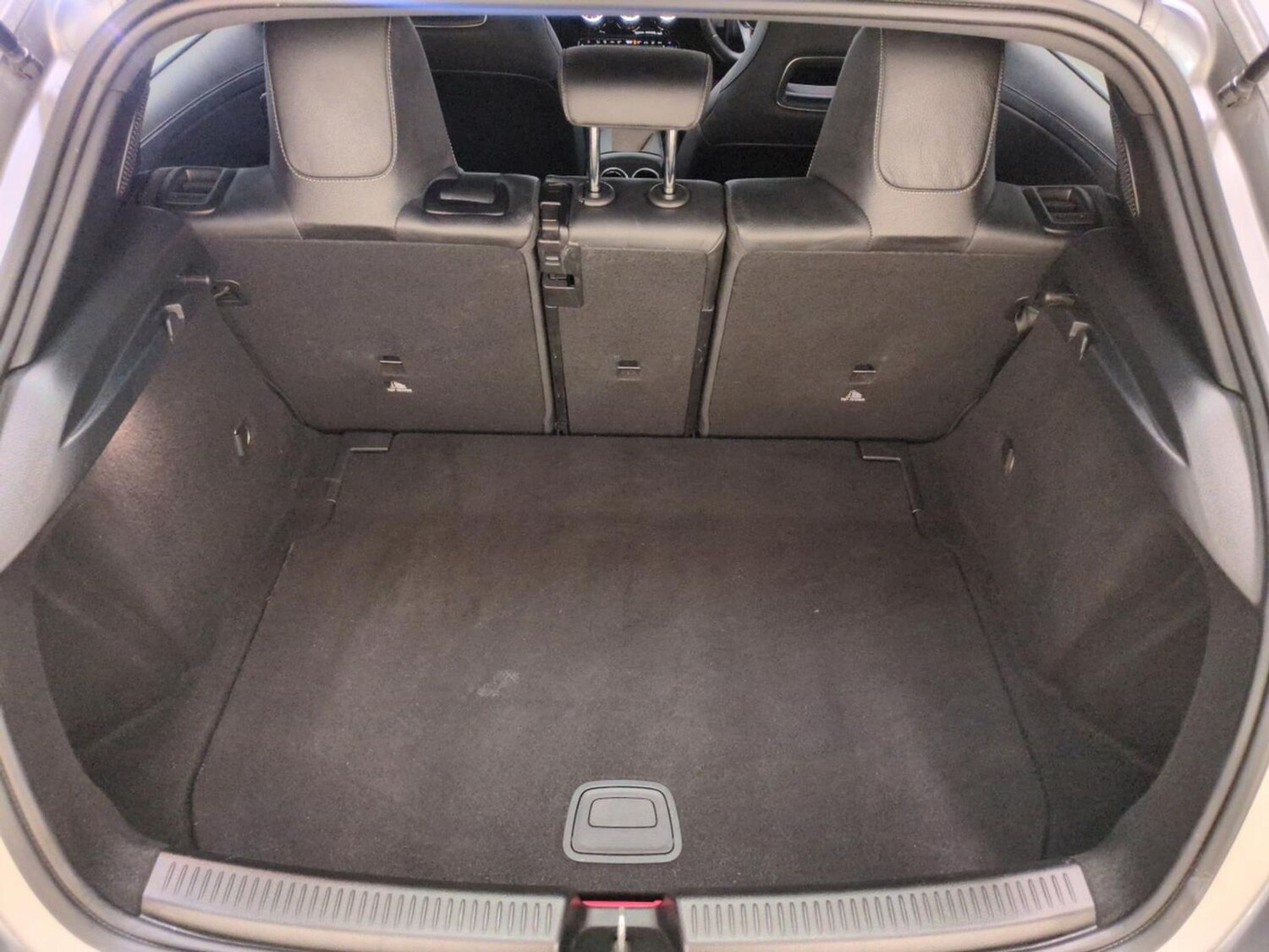 Used Mercedes-Benz A-Class 2019 for sale - 77350947: Photo 30