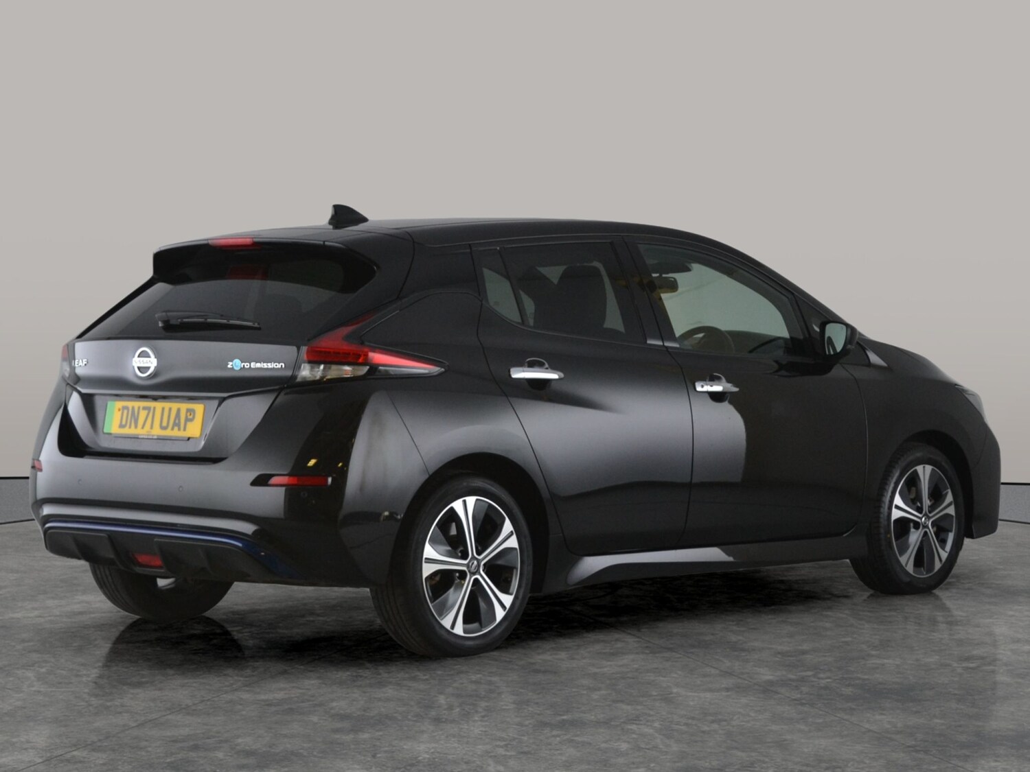 Used Nissan Leaf 2021 for sale - 77988715: Photo 11