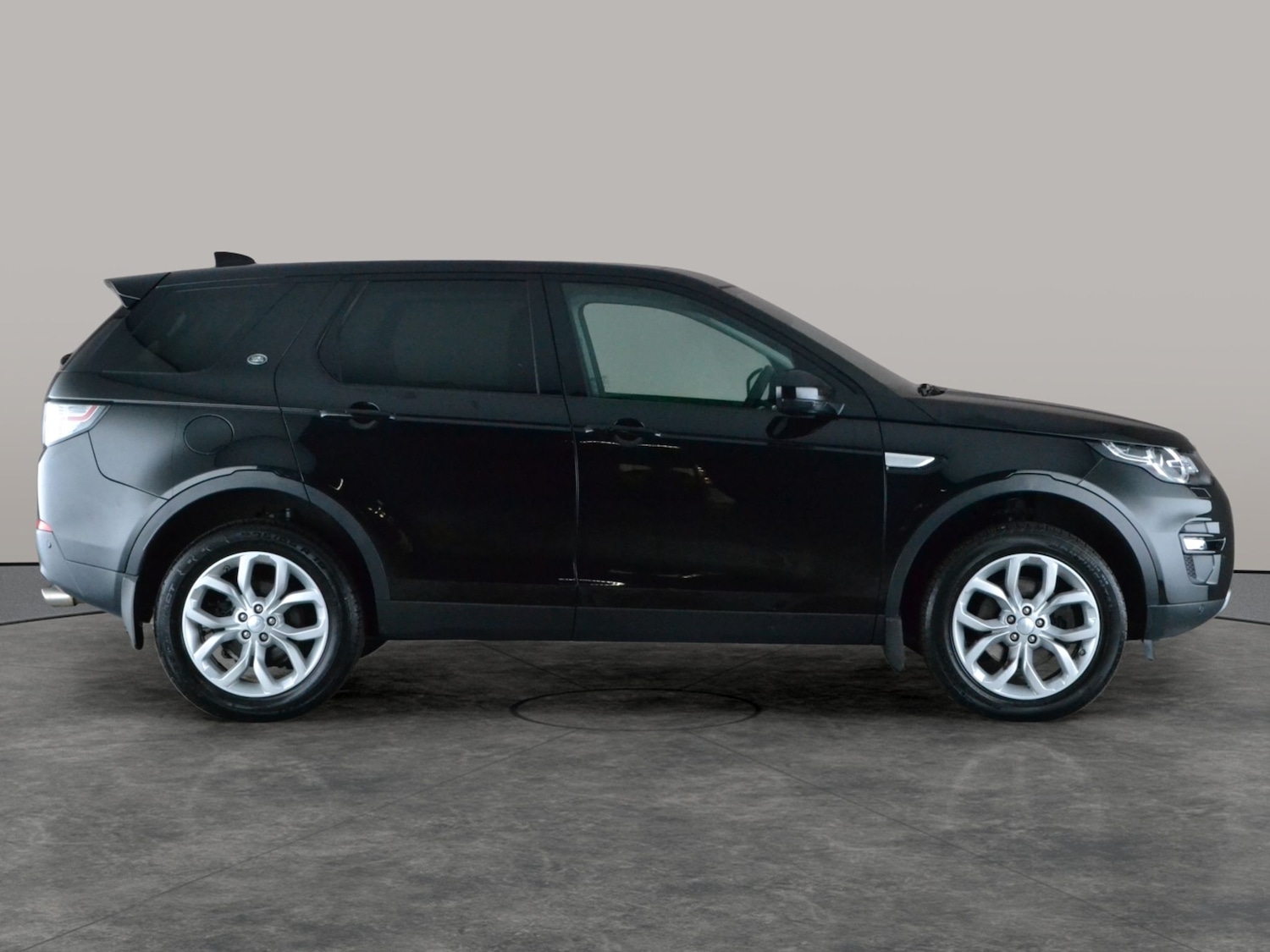 Used Land Rover Discovery Sport 2018 for sale - 77581839: Photo 11