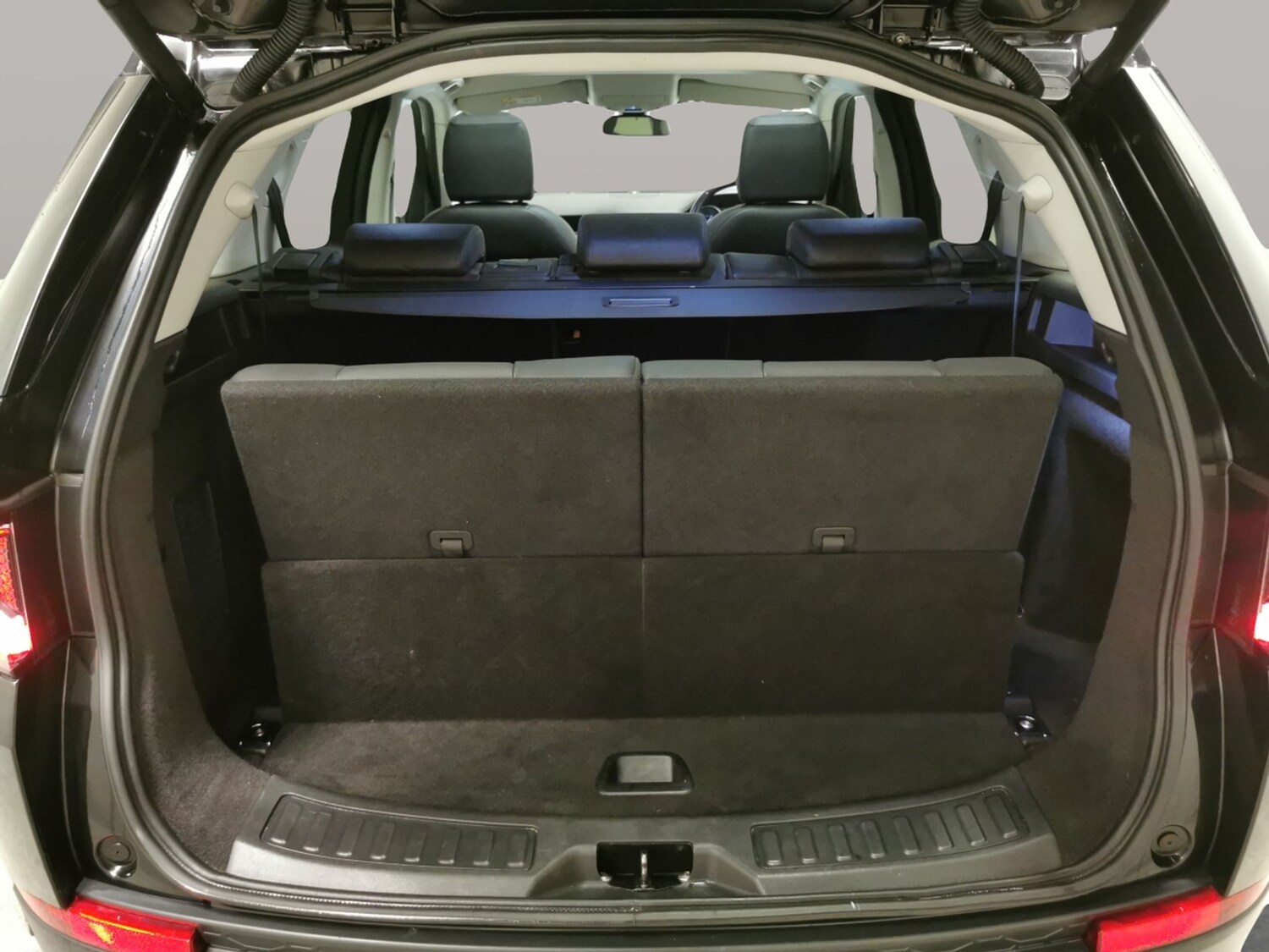 Used Land Rover Discovery Sport 2018 for sale - 77581839: Photo 33