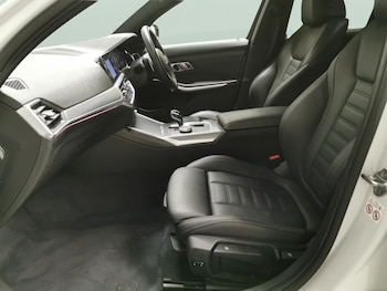 Used BMW 3 Series 2019 for sale - 79100017: Photo