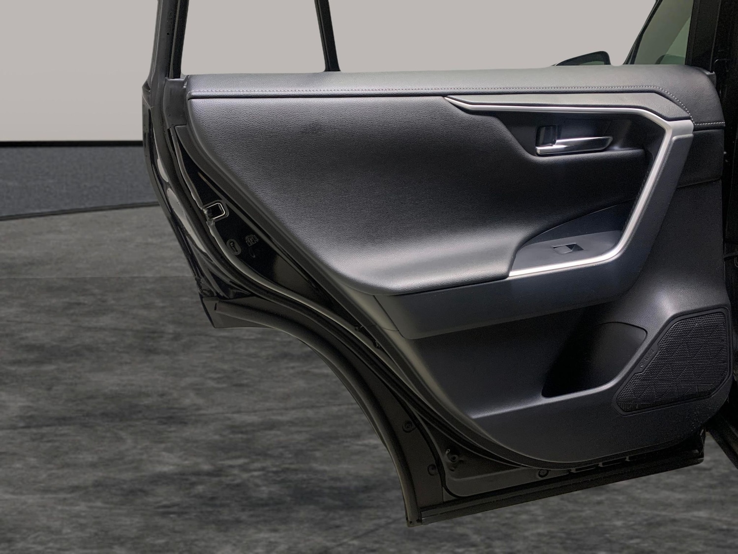 Used Toyota RAV4 2021 for sale - 77159715: Photo 28