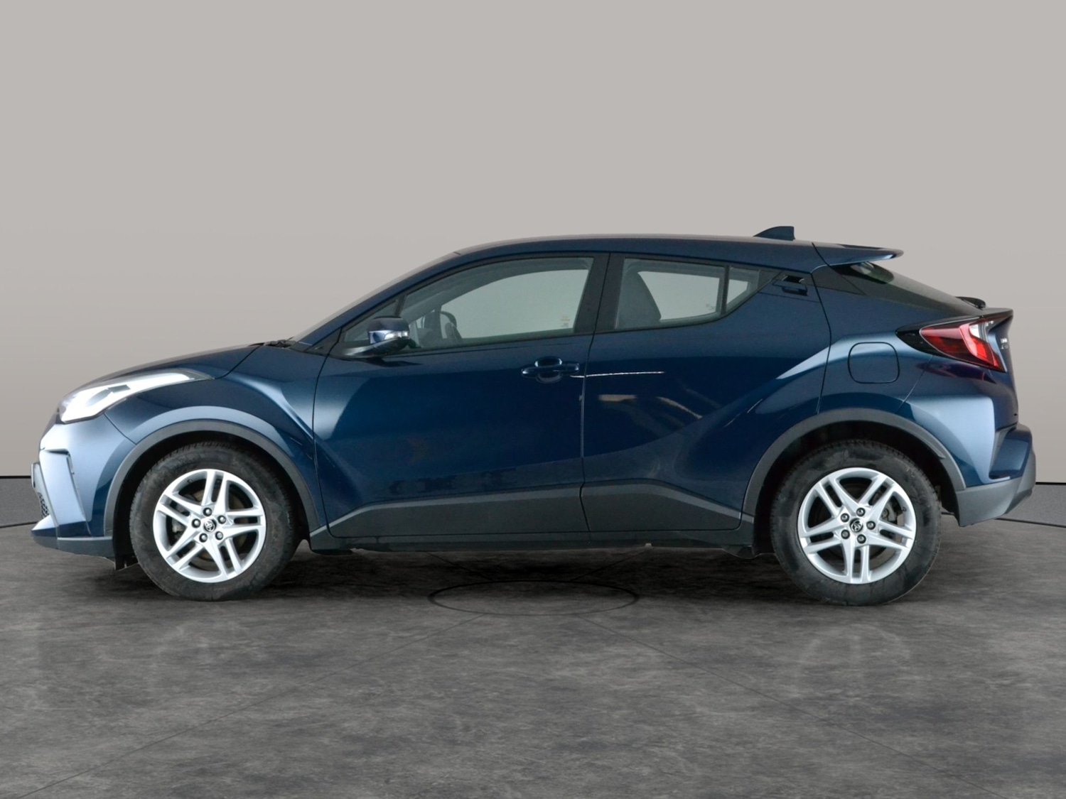 Used Toyota C-HR 2023 for sale - 77083826: Photo 13