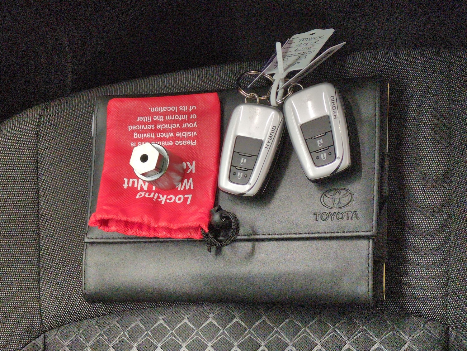 Used Toyota C-HR 2023 for sale - 77083826: Photo 30