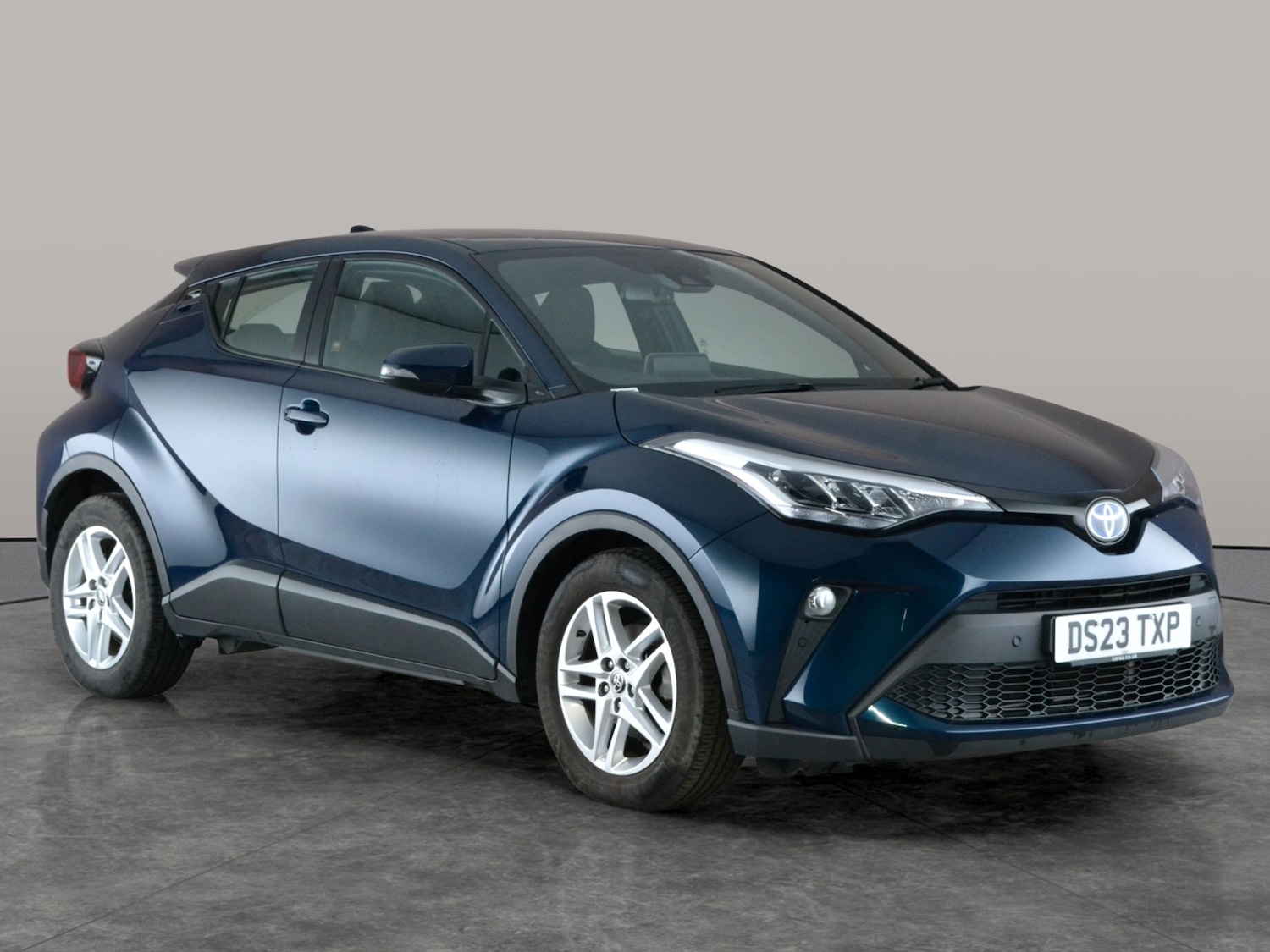 Used Toyota C-HR 2023 for sale - 77083826: Photo 8