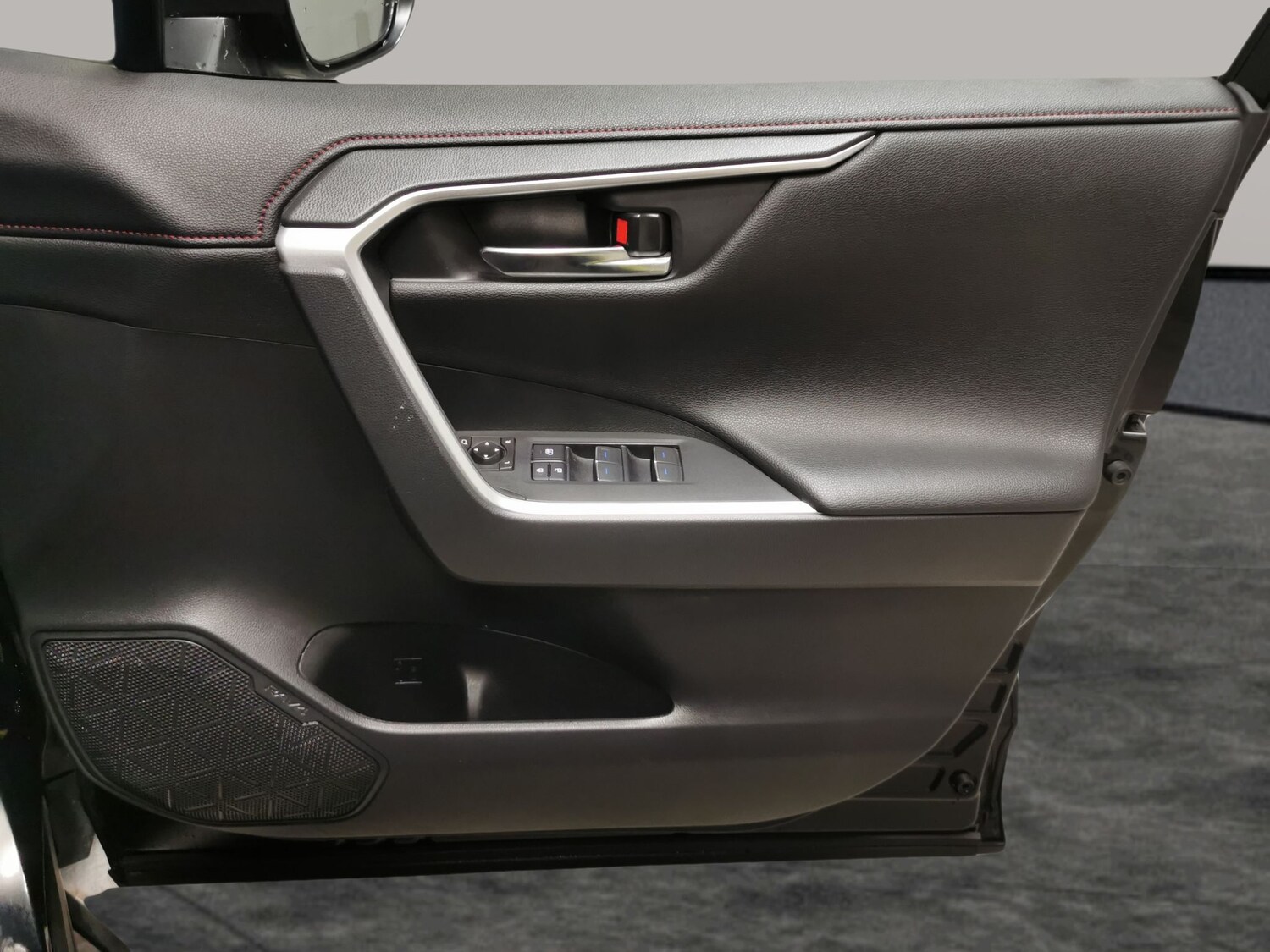 Used Toyota RAV4 2022 for sale - 76935059: Photo 31