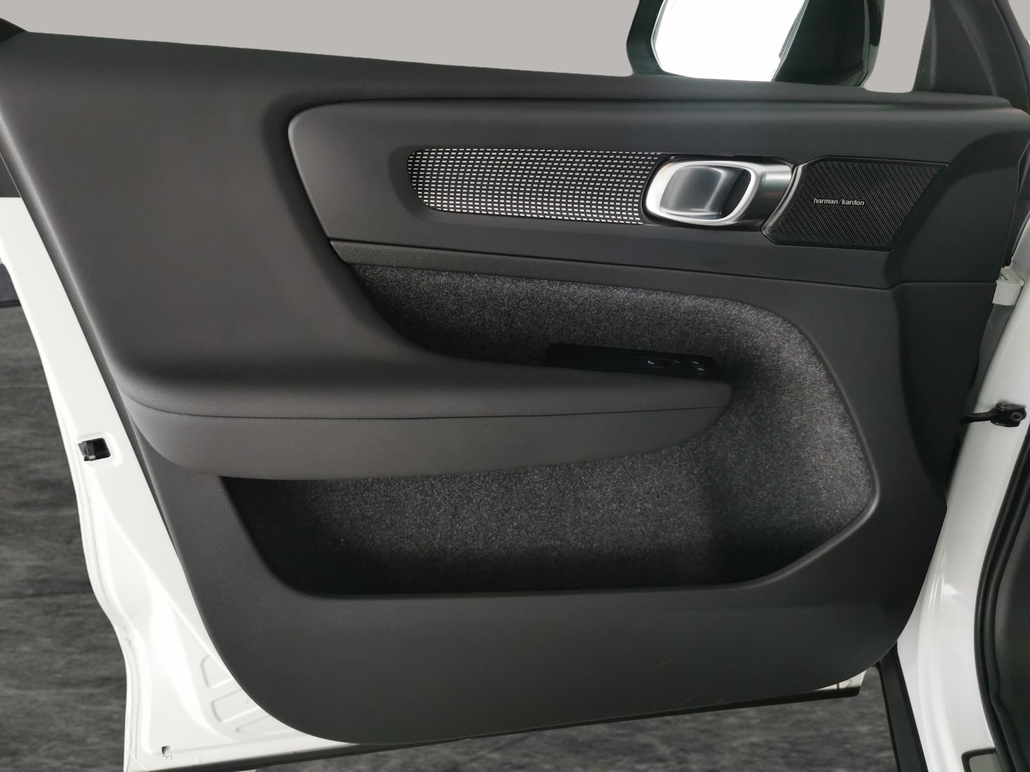 Used Volvo XC40 2022 for sale - 76704202: Photo 31