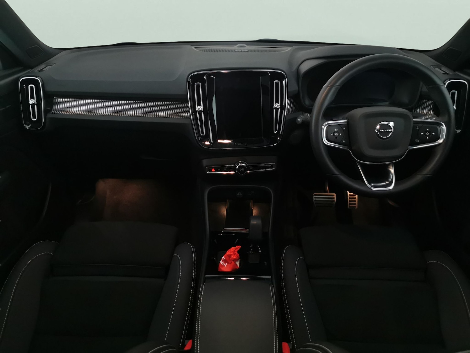 Used Volvo XC40 2022 for sale - 76704202: Photo 8