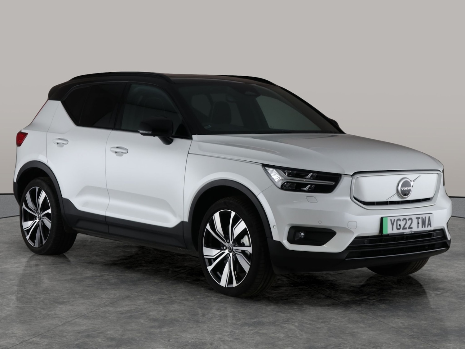 Used Volvo XC40 2022 for sale - 76704202: Photo 9