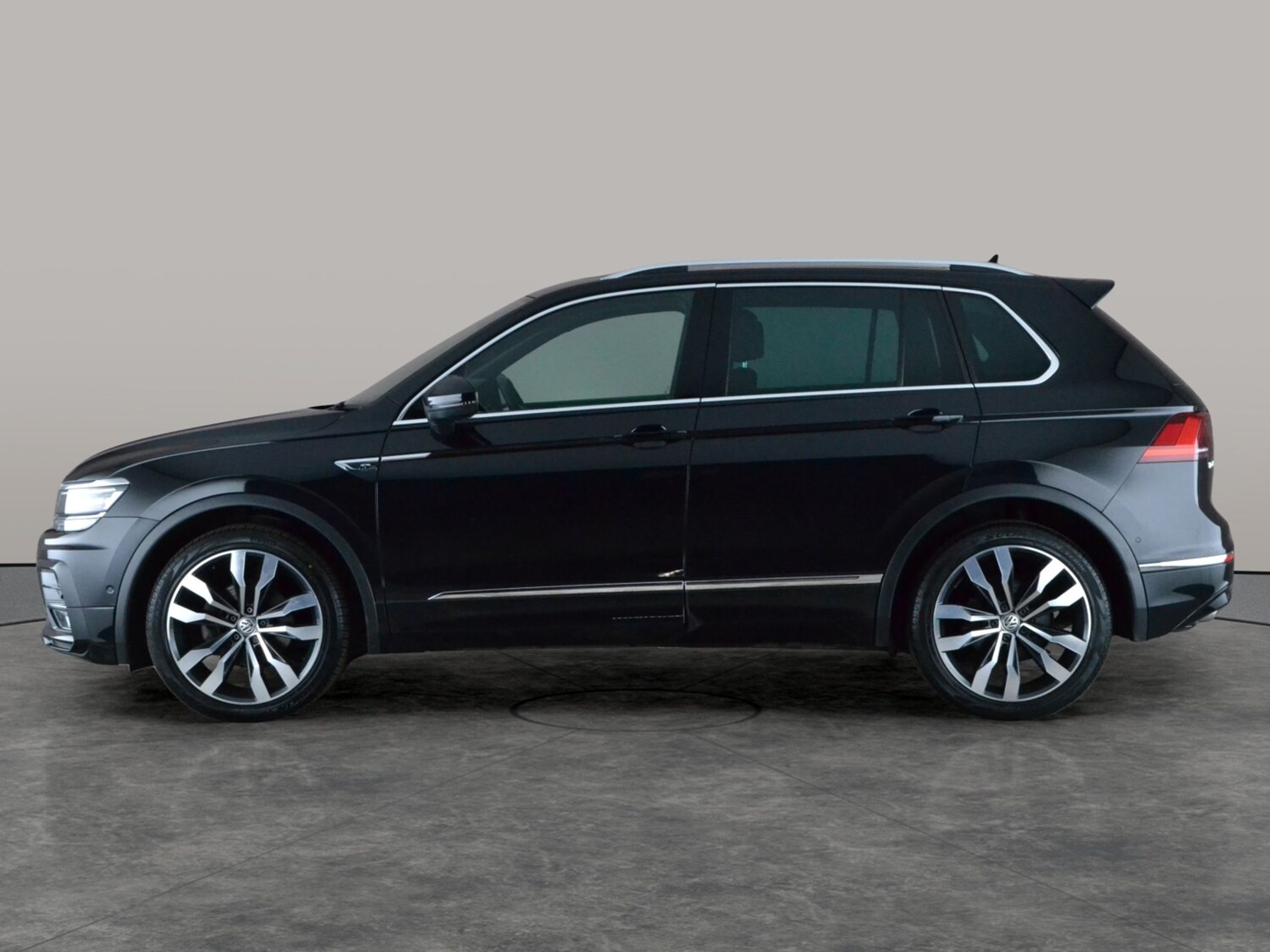 Used Volkswagen Tiguan 2020 for sale - 77942626: Photo 14