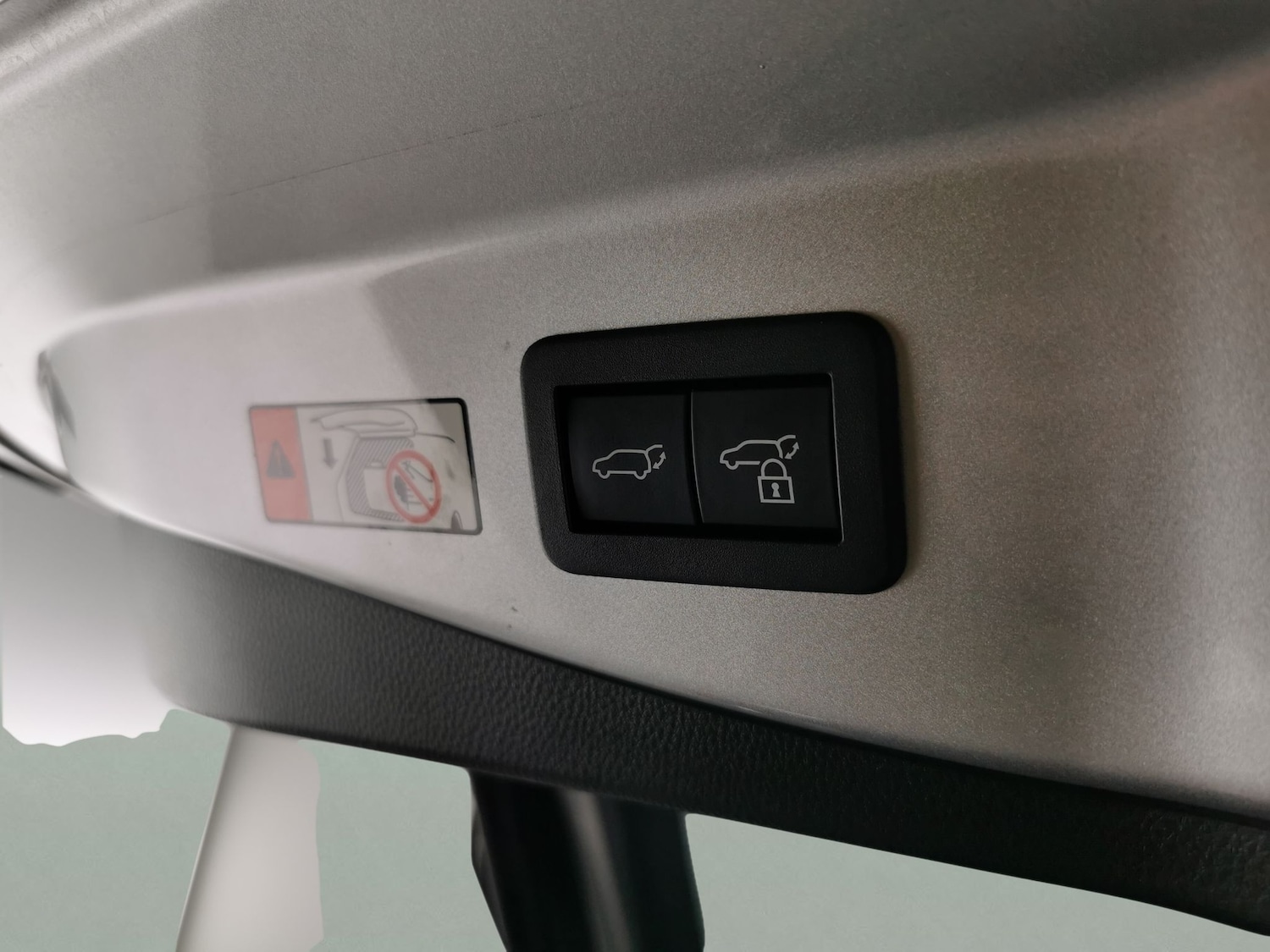 Used Toyota C-HR 2024 for sale - 77629802: Photo 14