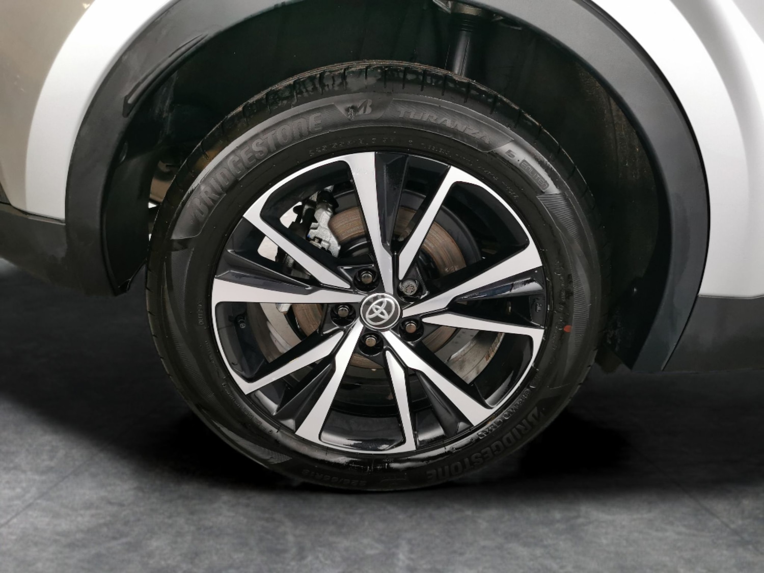 Used Toyota C-HR 2024 for sale - 77629802: Photo 25