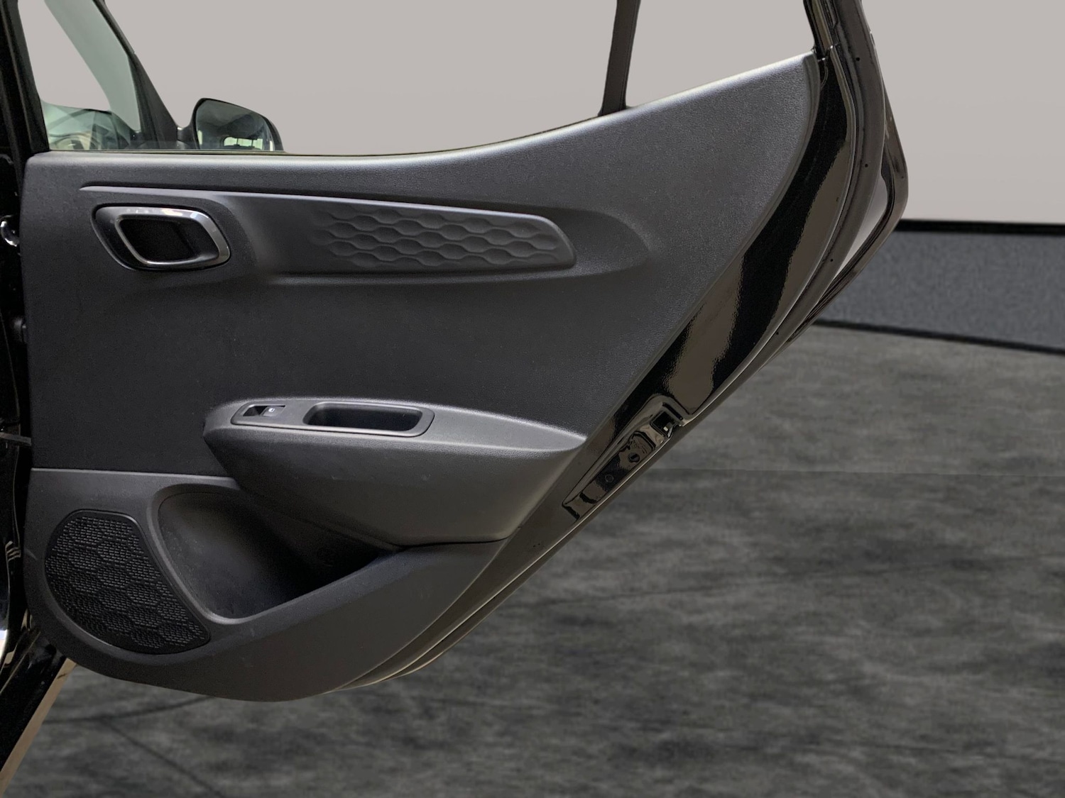 Used Hyundai i10 2023 for sale - 77159887: Photo 27