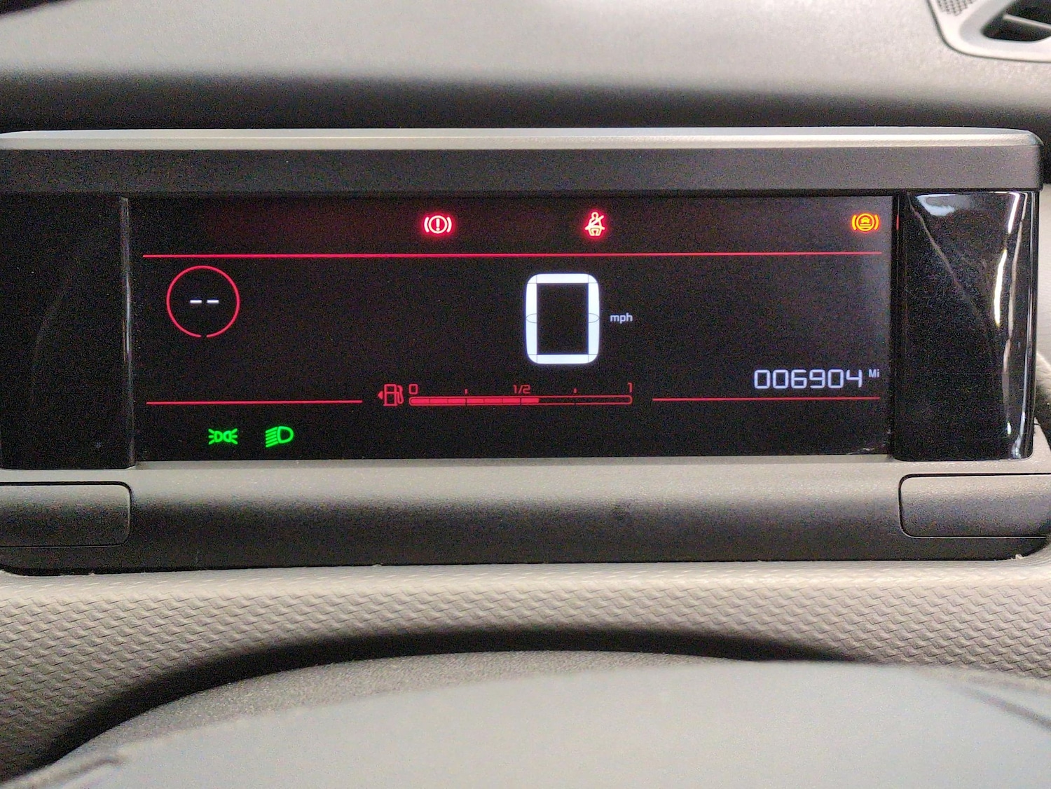 Used Citroen C4 Cactus 2021 for sale - 76439632: Photo 22