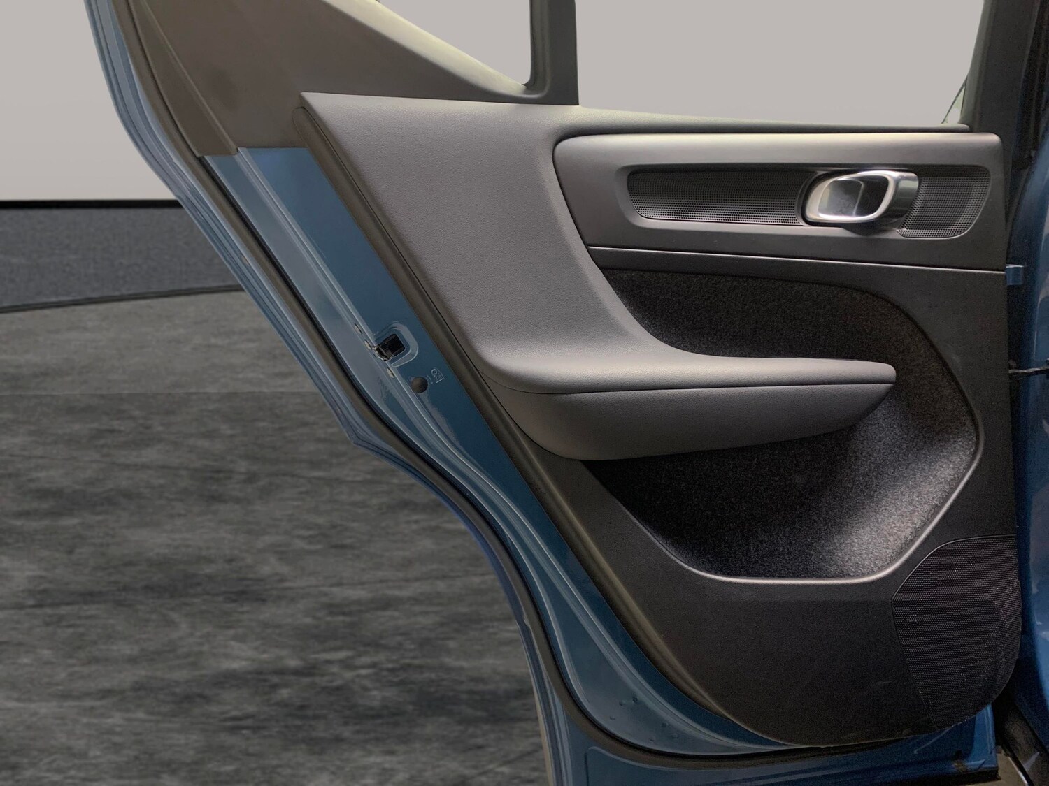 Used Volvo XC40 2023 for sale - 77514022: Photo 26