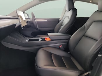 Used Tesla Model Y 2023 for sale - 77911650: Photo