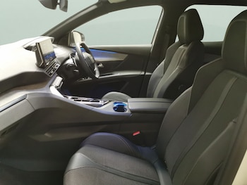 Used Peugeot 3008 2023 for sale - 78218522: Photo