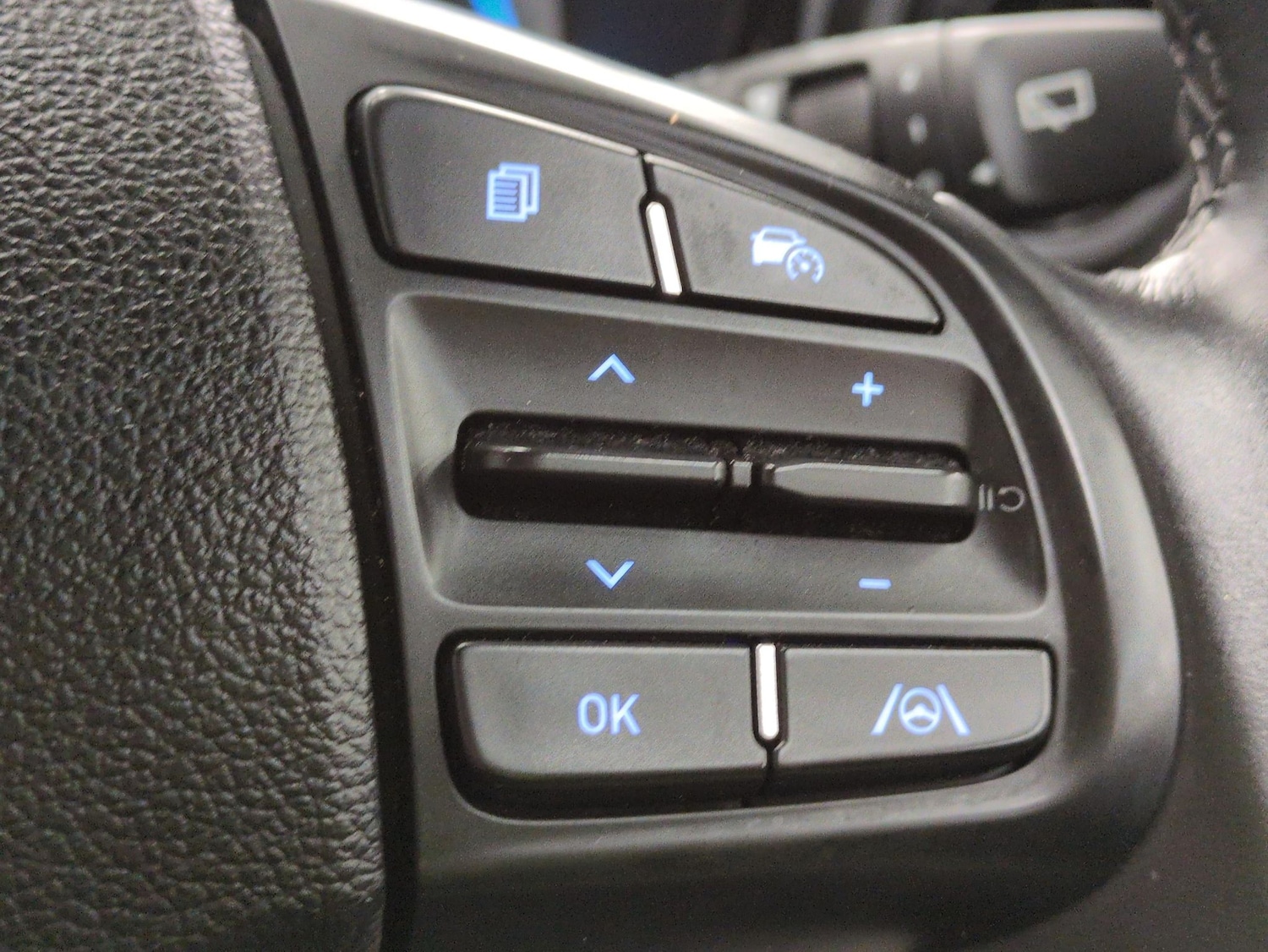 Used Hyundai i10 2023 for sale - 77125583: Photo 19