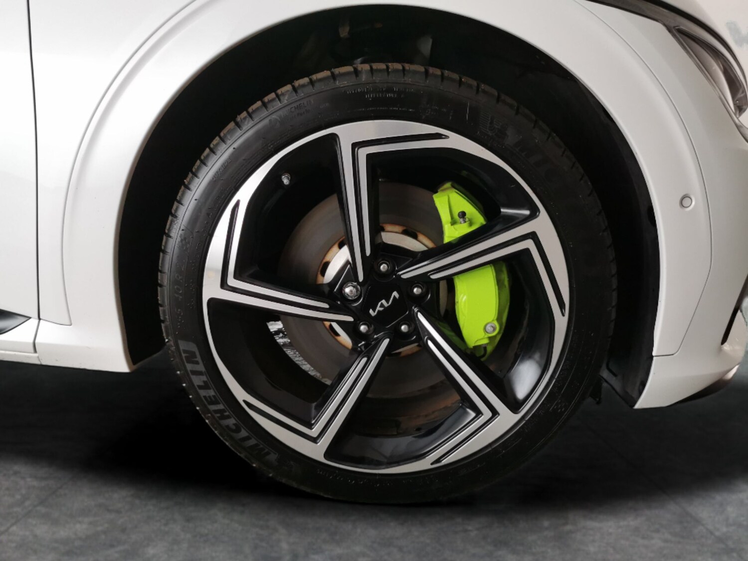 Used Kia EV6 for sale - 77960518: Photo 33