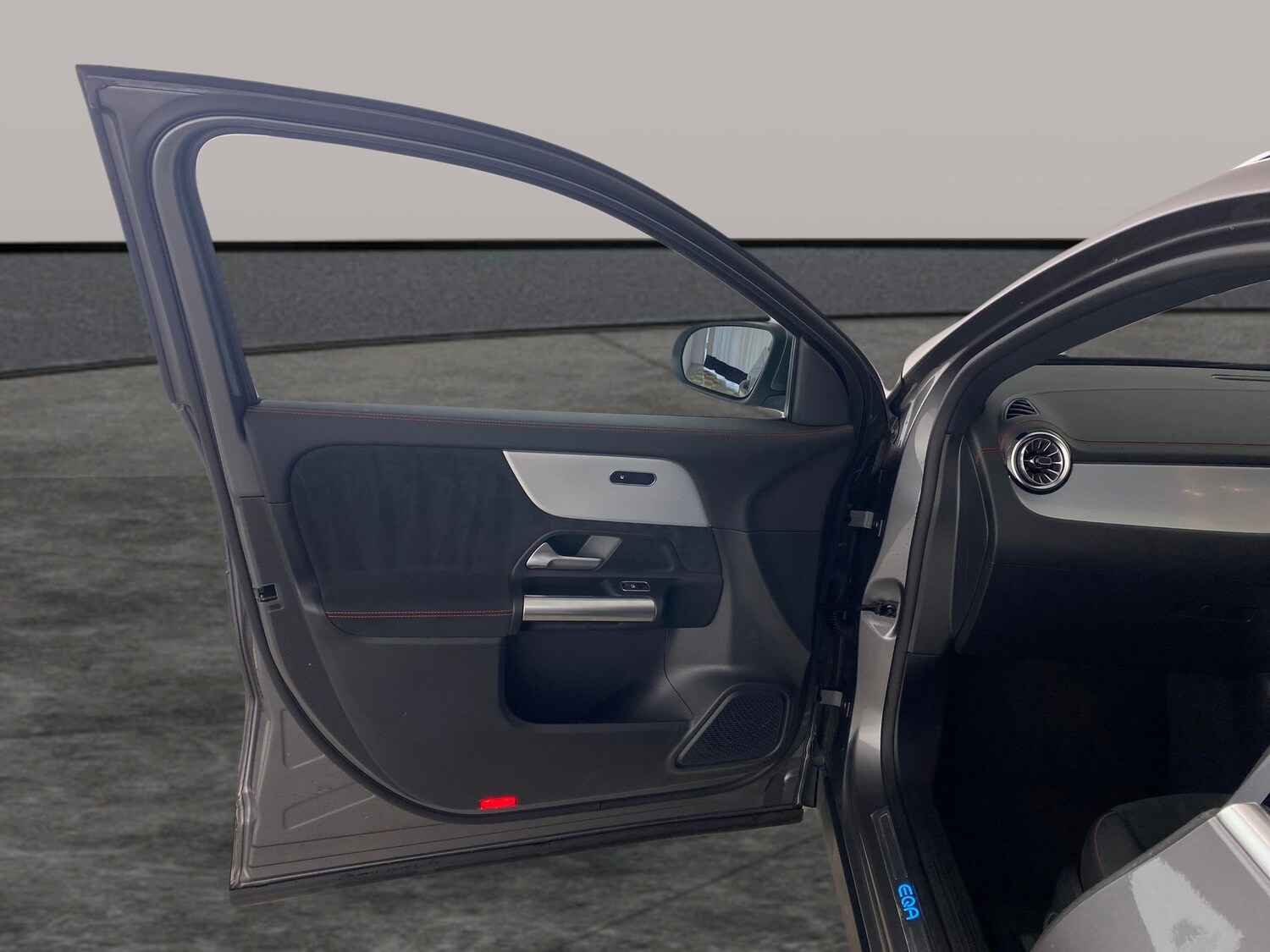 Used Mercedes-Benz EQA 2023 for sale - 77917007: Photo 23