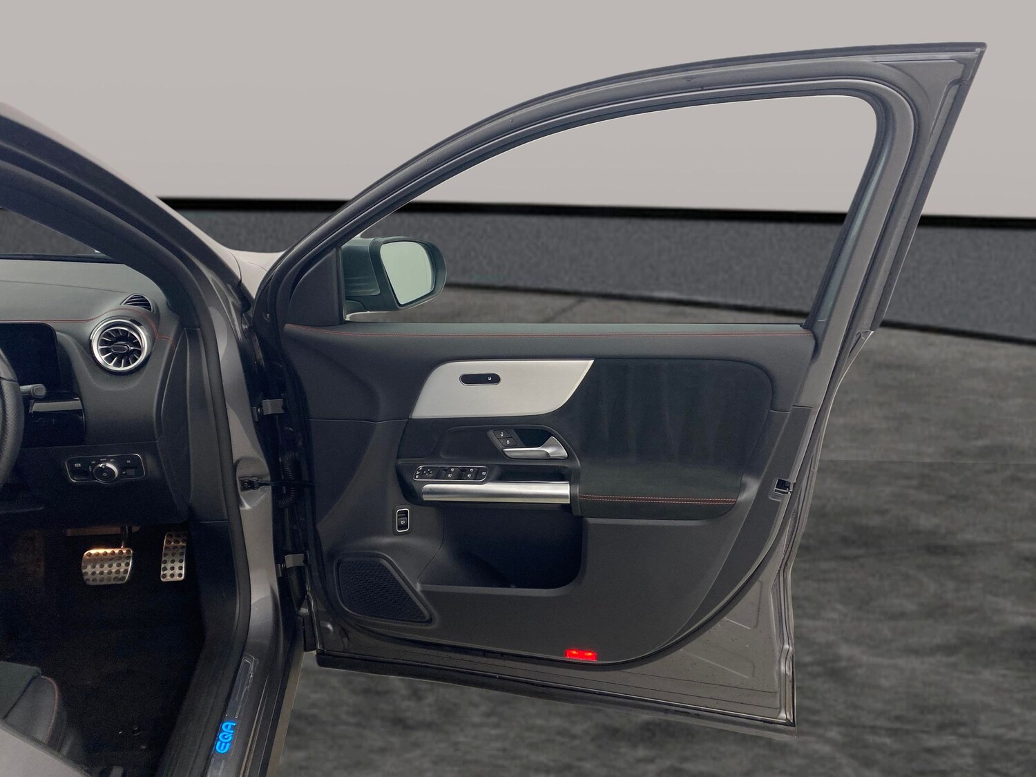 Used Mercedes-Benz EQA 2023 for sale - 77917007: Photo 27