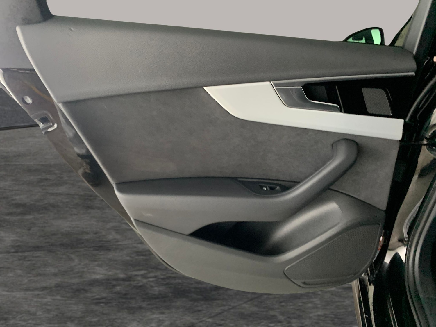 Used Audi A4 2023 for sale - 77255648: Photo 28