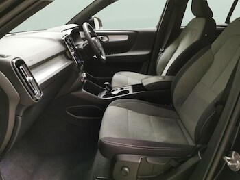 Used Volvo XC40 2022 for sale - 76980481: Photo