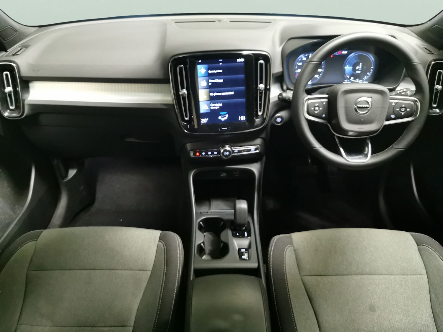 Used Volvo XC40 2022 for sale - 76980481: Photo 7