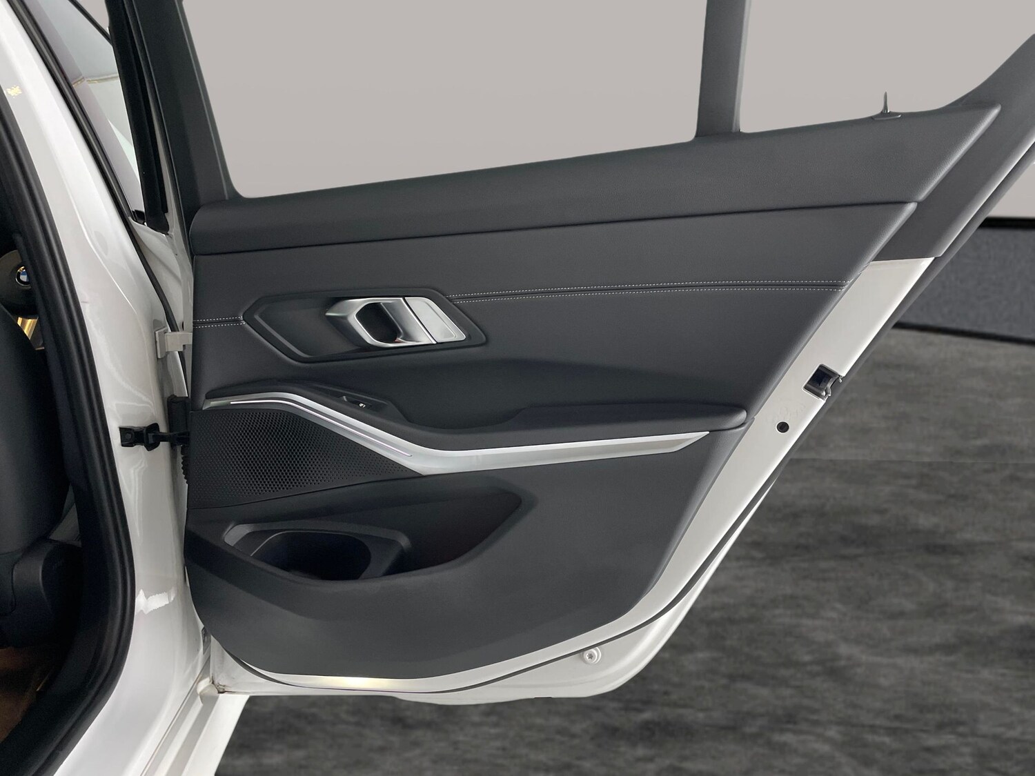 Used BMW 3 Series 2021 for sale - 76392096: Photo 43