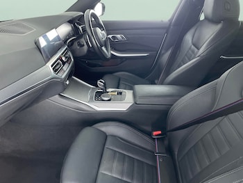 Used BMW 3 Series 2021 for sale - 76392096: Photo