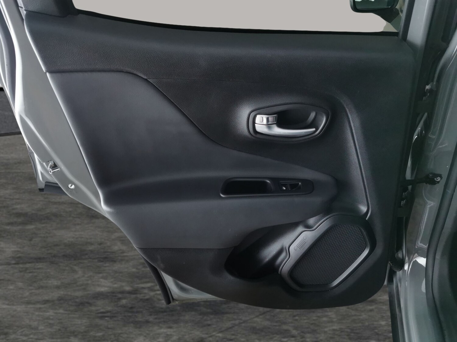 Used Jeep Renegade 2020 for sale - 78065406: Photo 25