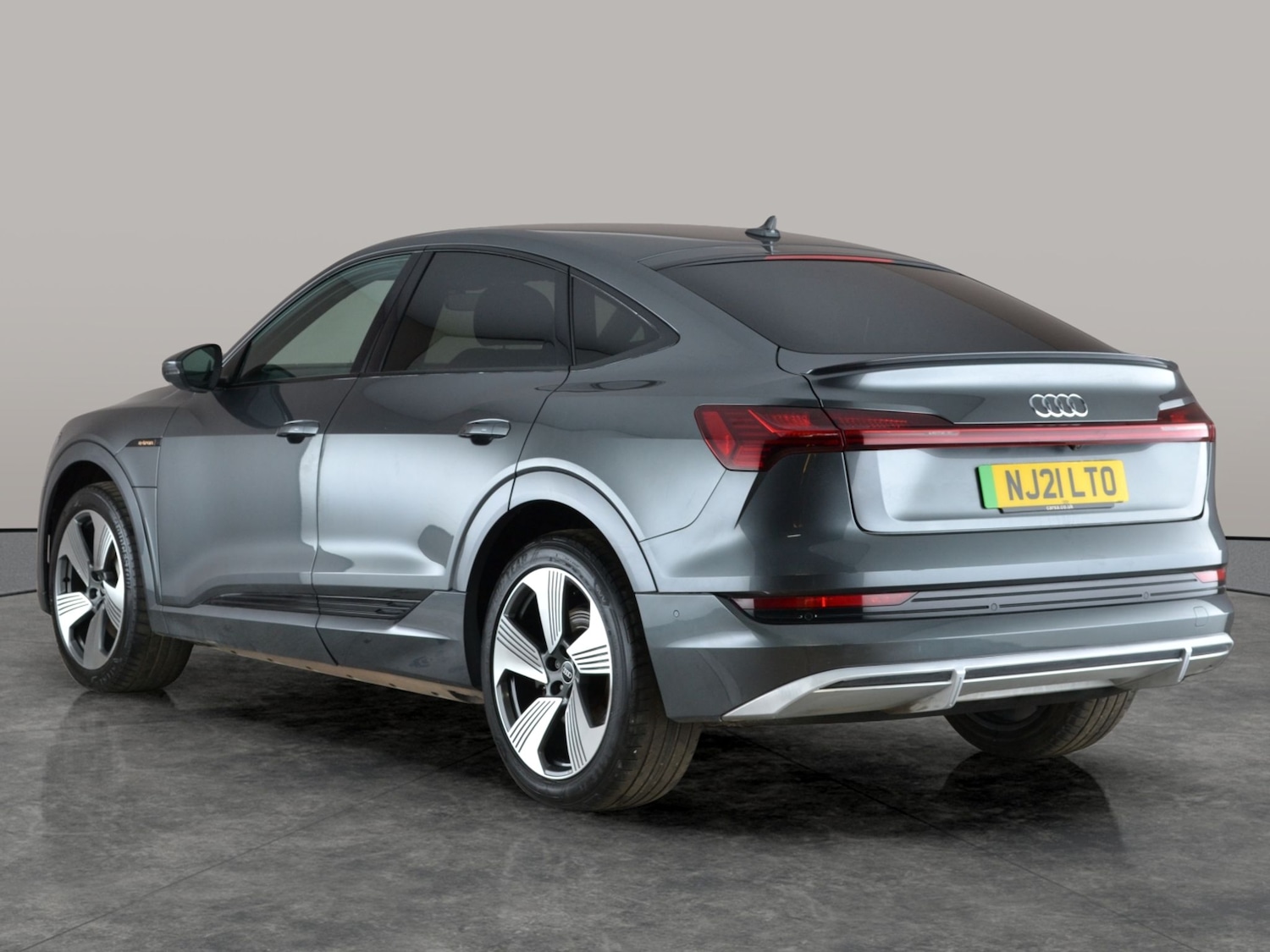 Used Audi e-tron 2021 for sale - 76980439: Photo 13