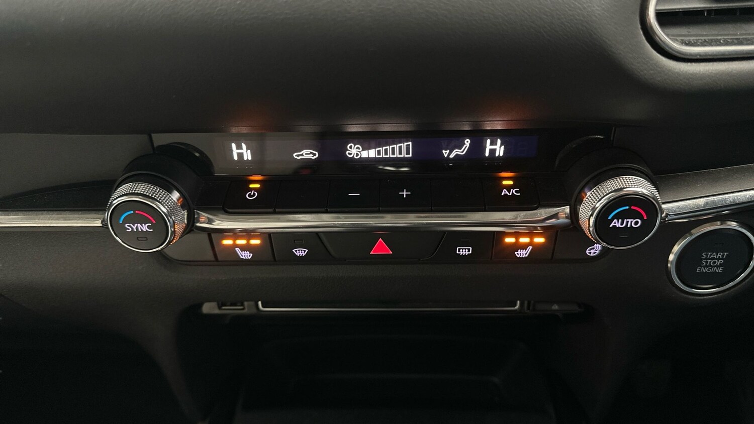 Used Mazda CX-30 for sale - 77650929: Photo 26