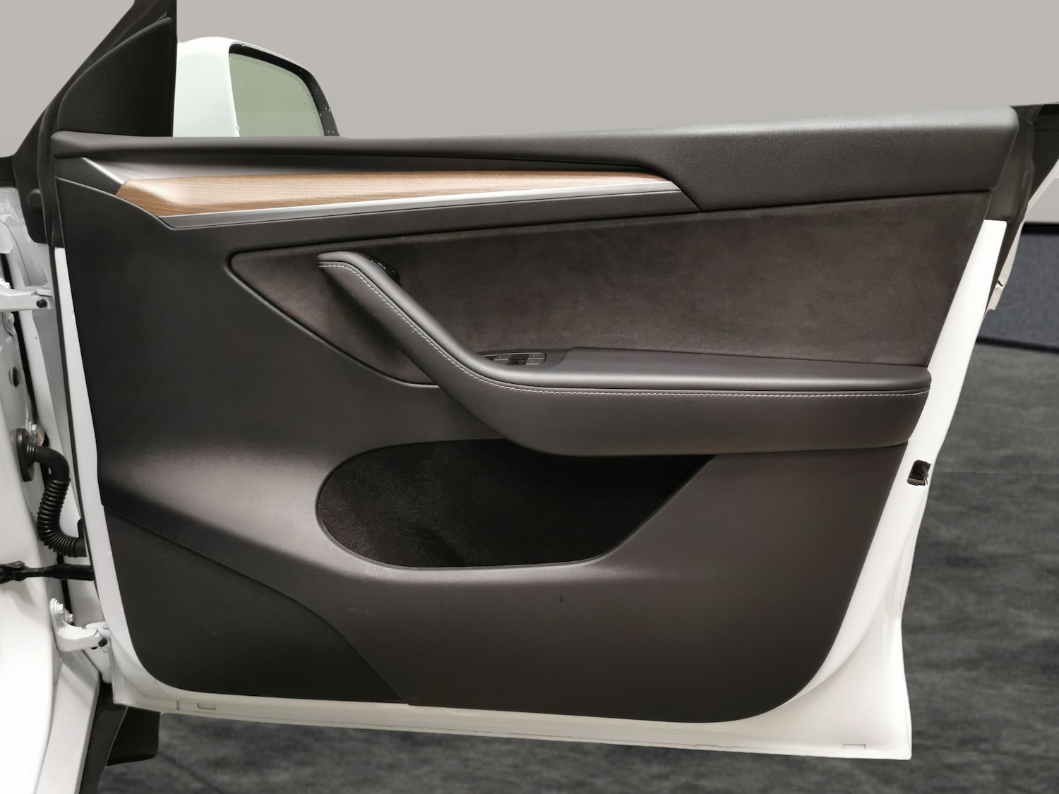 Used Tesla Model Y 2024 for sale - 78110002: Photo 30