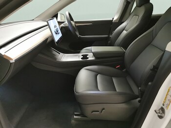 Used Tesla Model Y undefined for sale - 78110002: Photo