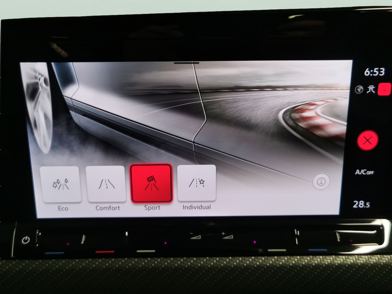 Used Volkswagen Golf 2023 for sale - 76542619: Photo 17